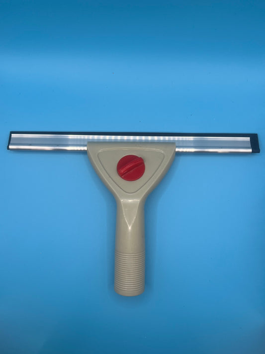 Channel cleaning squeegee